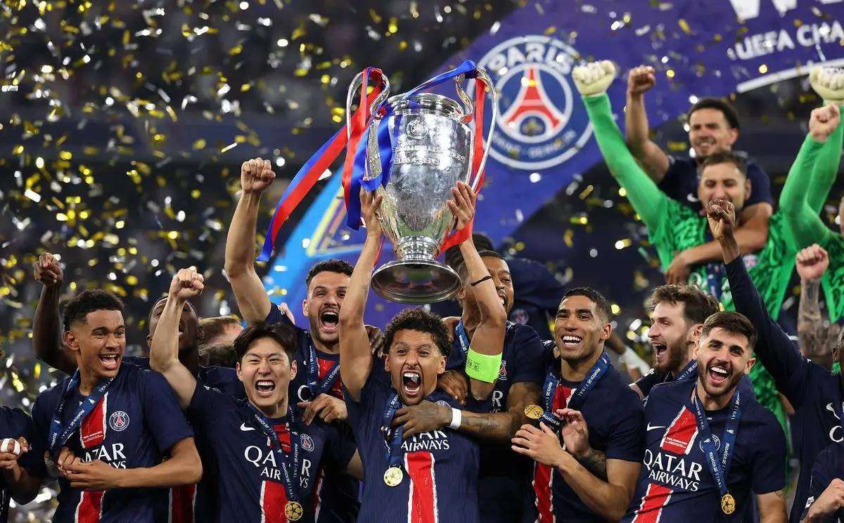 苹果手机-巴黎圣日耳曼球员荣膺最佳射手，助榜首保持领先的简单介绍