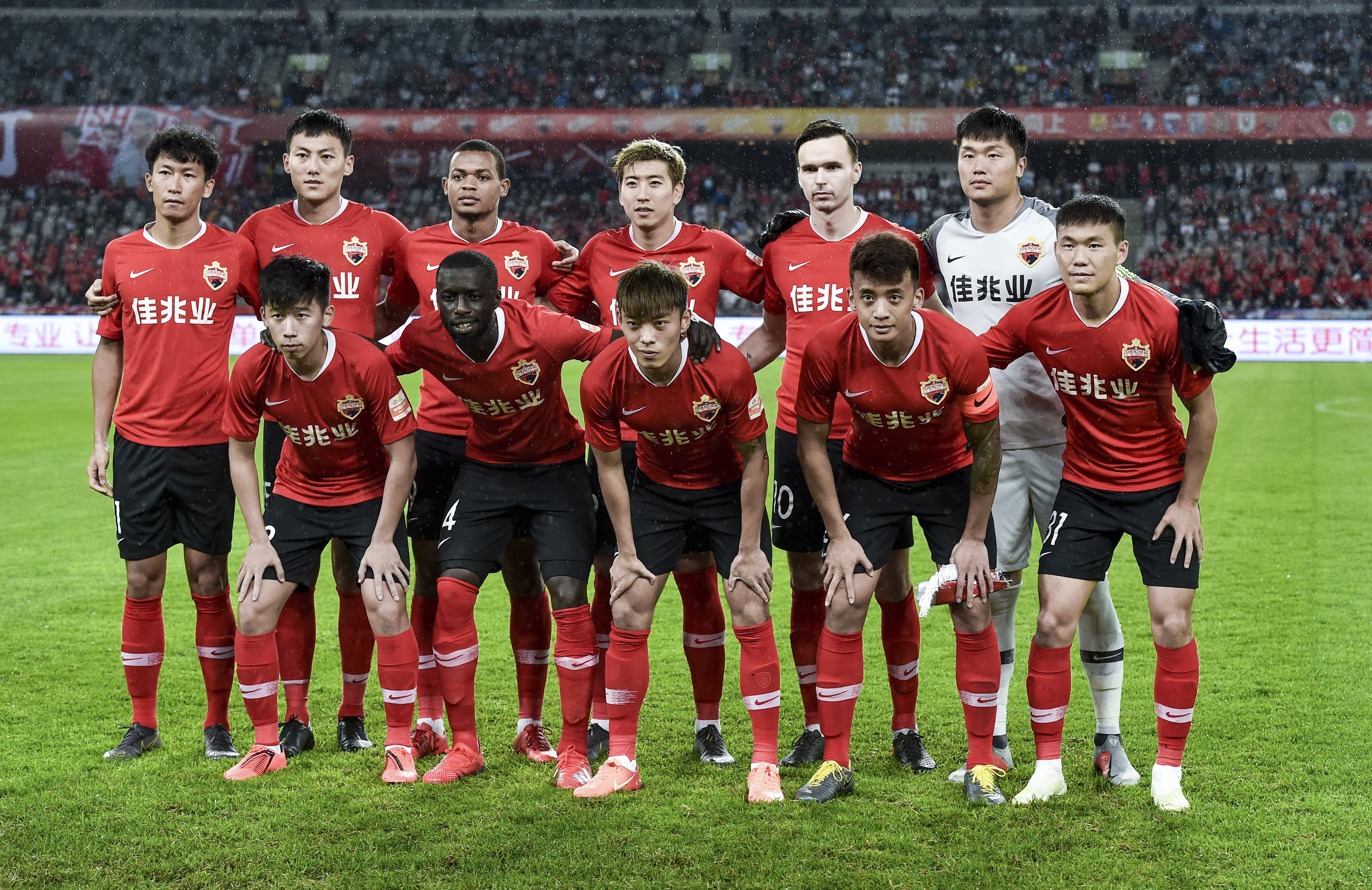 苹果手机-包含深圳佳兆业力克河南嘉博诚，意外胜利引发球迷热议的词条