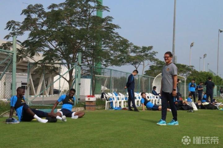 官网入口-江苏苏宁备战亚足联杯，全队训练热情高涨(勇士全队备战总决赛g2)