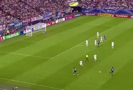 C7娱乐中国-精彩进球集锦，球员绽放华丽脚法