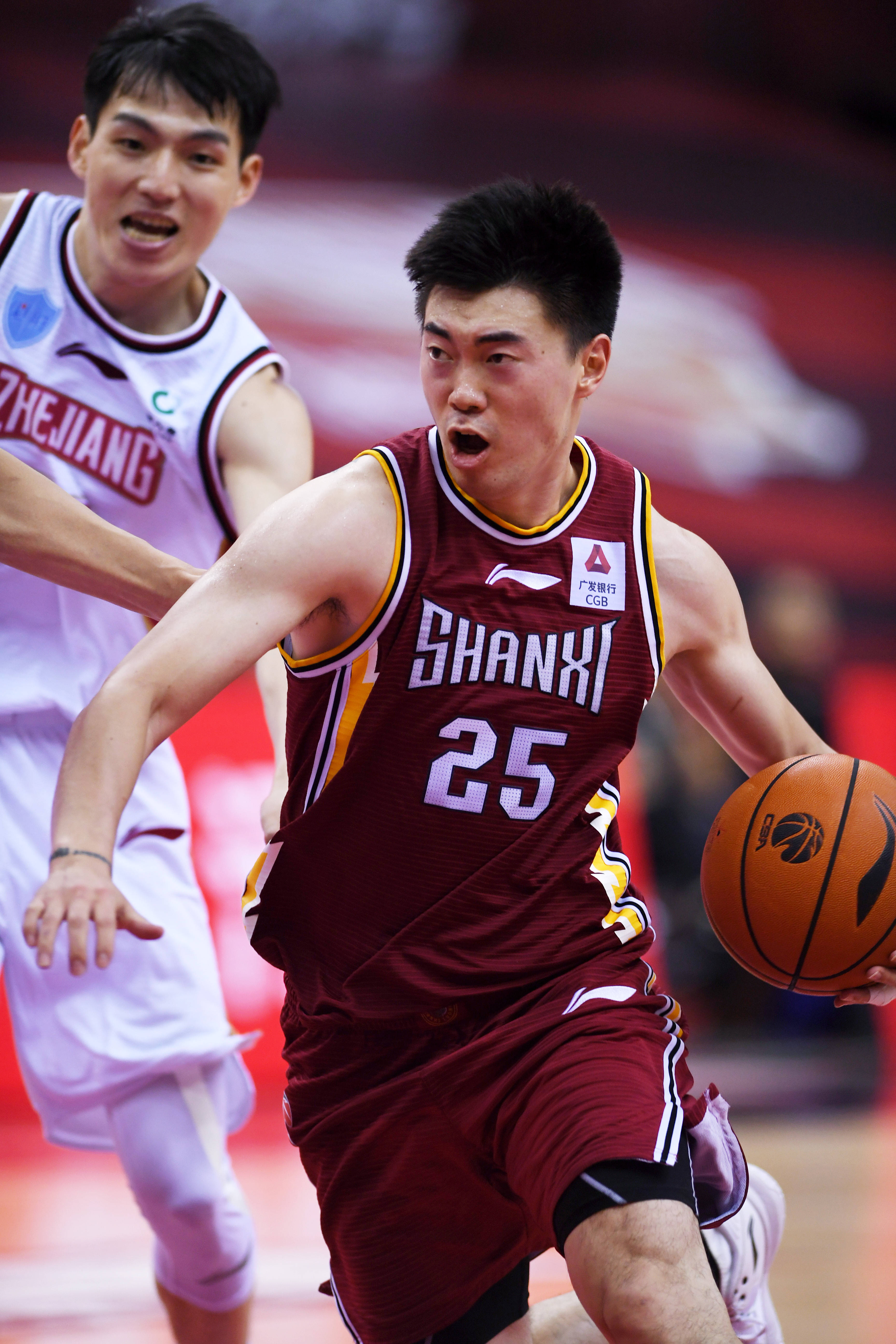 山西篮球队气势如虹,夺得关键胜利的是谁